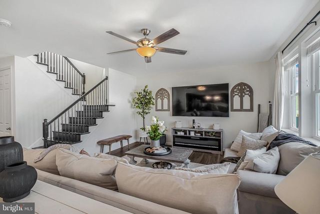 10103 GOVERNORS LN, Fredericksburg, VA 22408