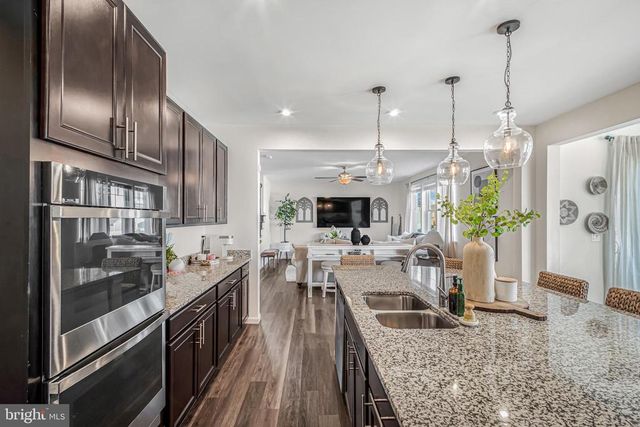 10103 GOVERNORS LN, Fredericksburg, VA 22408