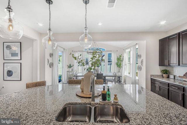 10103 GOVERNORS LN, Fredericksburg, VA 22408