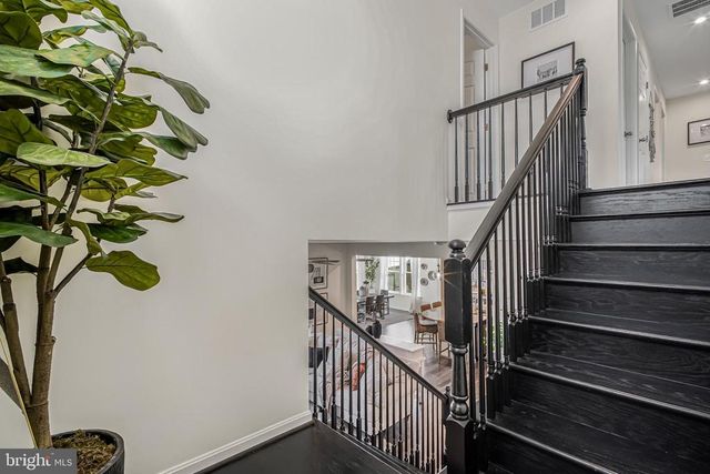 10103 GOVERNORS LN, Fredericksburg, VA 22408