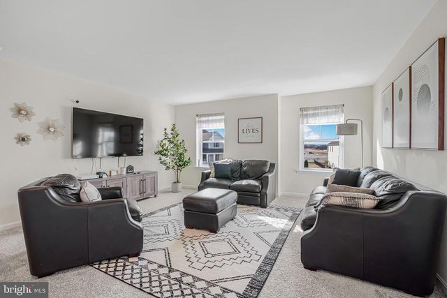 10103 GOVERNORS LN, Fredericksburg, VA 22408