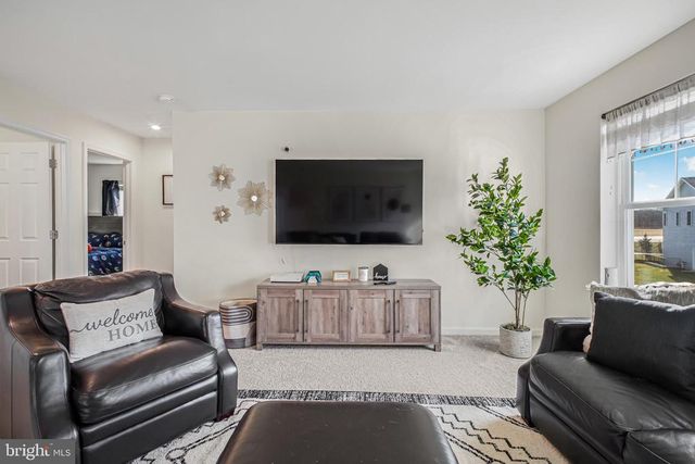 10103 GOVERNORS LN, Fredericksburg, VA 22408