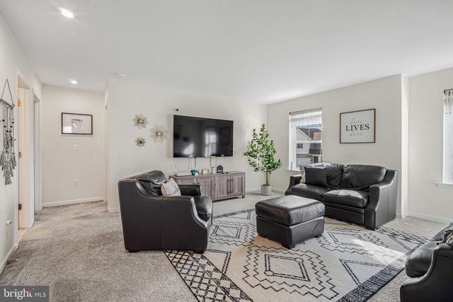 10103 GOVERNORS LN, Fredericksburg, VA 22408