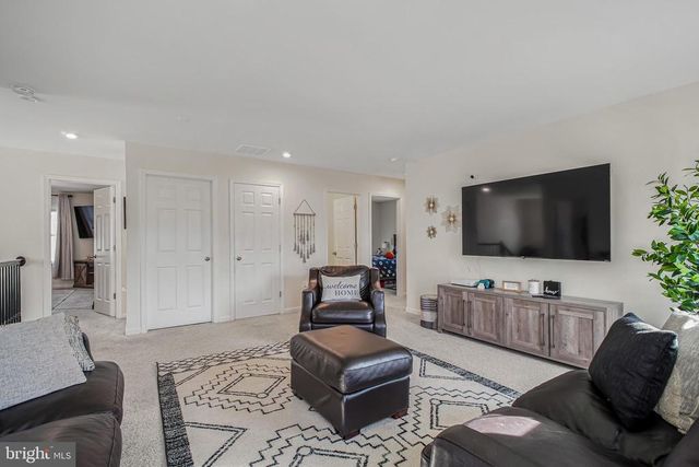 10103 GOVERNORS LN, Fredericksburg, VA 22408