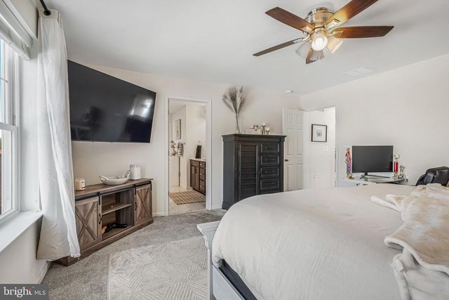 10103 GOVERNORS LN, Fredericksburg, VA 22408