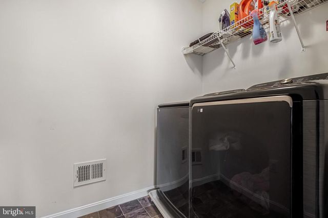 10103 GOVERNORS LN, Fredericksburg, VA 22408