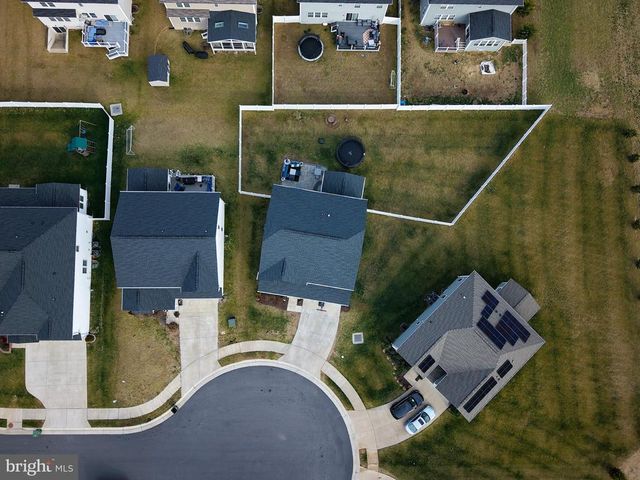 10103 GOVERNORS LN, Fredericksburg, VA 22408