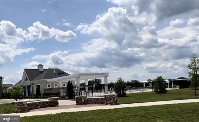 10103 GOVERNORS LN, Fredericksburg, VA 22408