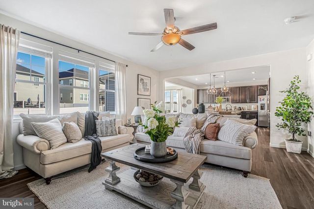 10103 GOVERNORS LN, Fredericksburg, VA 22408