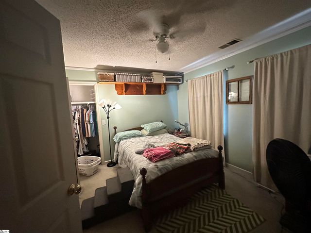 106 Clearmont Court, Easley, SC 29642