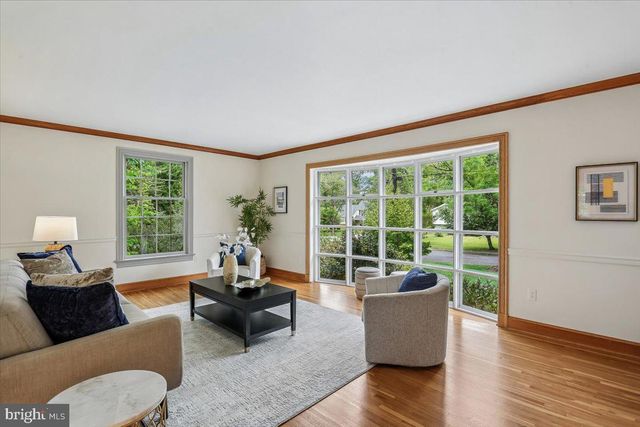 8516 THORNDEN TER, Bethesda, MD 20817
