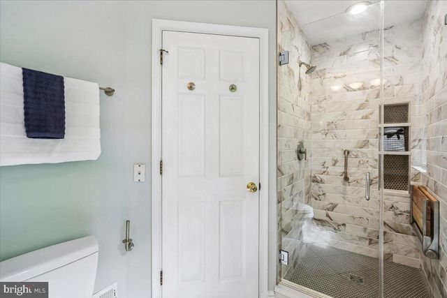8516 THORNDEN TER, Bethesda, MD 20817