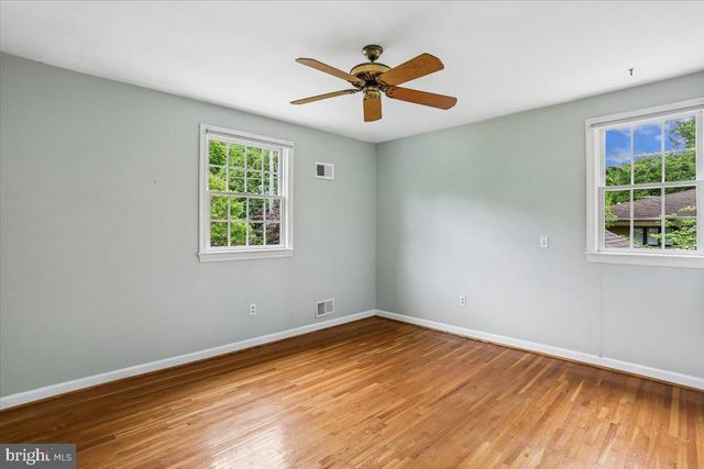 8516 THORNDEN TER, Bethesda, MD 20817