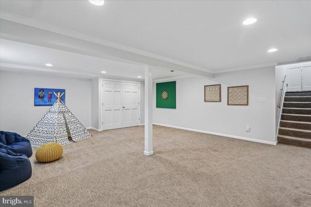 8516 THORNDEN TER, Bethesda, MD 20817