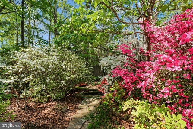 8516 THORNDEN TER, Bethesda, MD 20817