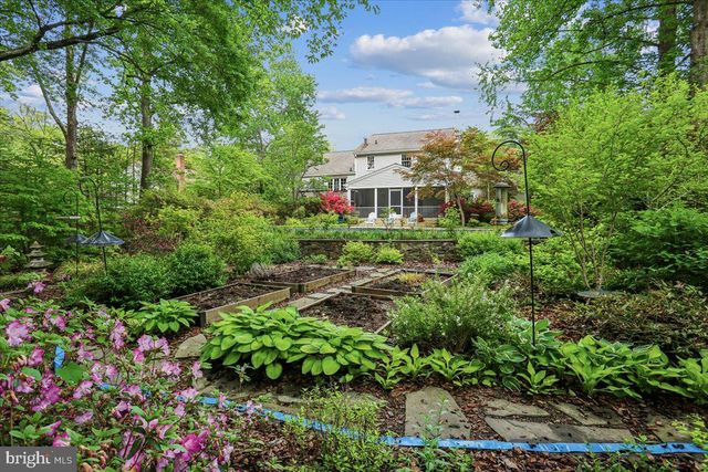 8516 THORNDEN TER, Bethesda, MD 20817