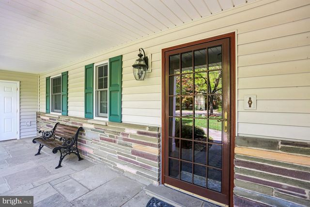 8516 THORNDEN TER, Bethesda, MD 20817