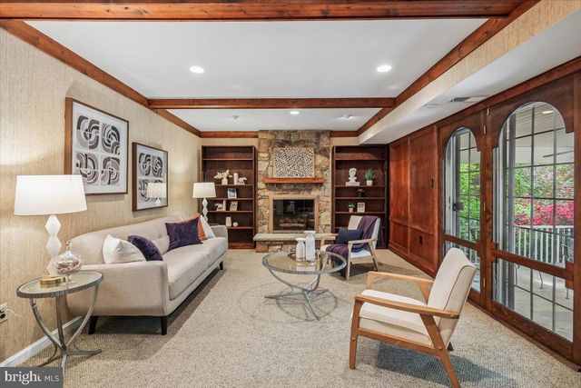 8516 THORNDEN TER, Bethesda, MD 20817