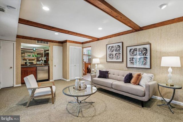 8516 THORNDEN TER, Bethesda, MD 20817