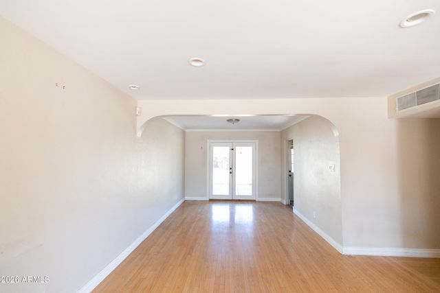 2514 E TURNEY Avenue, Phoenix, AZ 85016