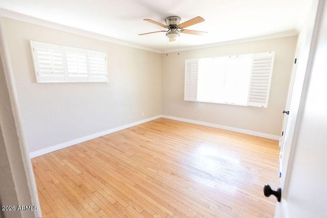 2514 E TURNEY Avenue, Phoenix, AZ 85016