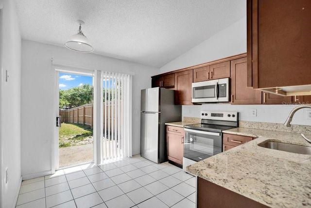 2827 CORAL REEF DRIVE, Orlando, FL 32826
