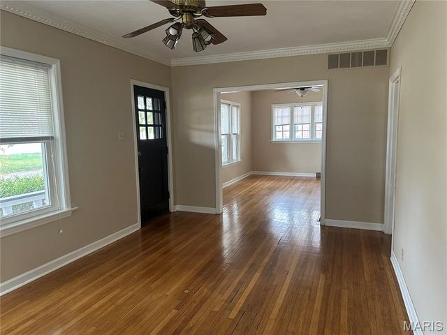 18 S 21st Street, Belleville, IL 62226