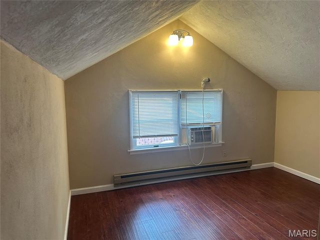 18 S 21st Street, Belleville, IL 62226