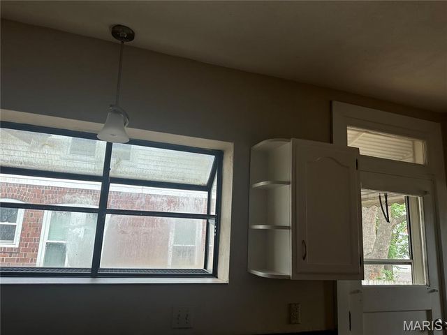 18 S 21st Street, Belleville, IL 62226