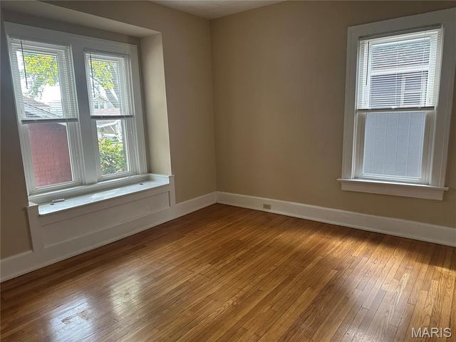 18 S 21st Street, Belleville, IL 62226