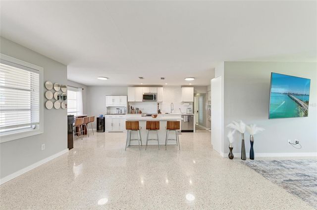 302 DONA DRIVE, Nokomis, FL 34275