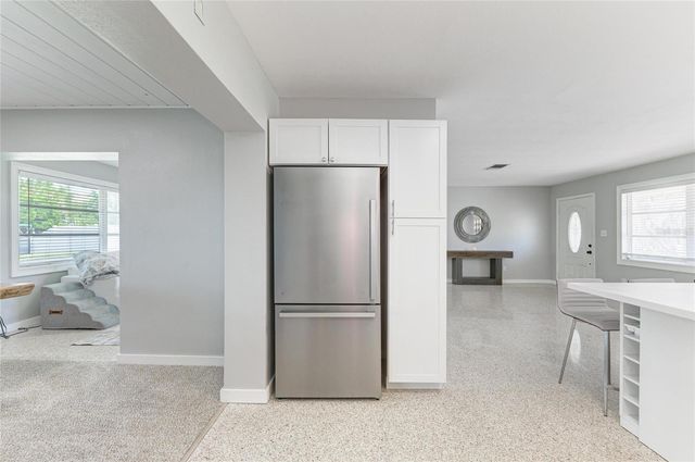 302 DONA DRIVE, Nokomis, FL 34275