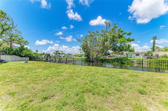 302 DONA DRIVE, Nokomis, FL 34275