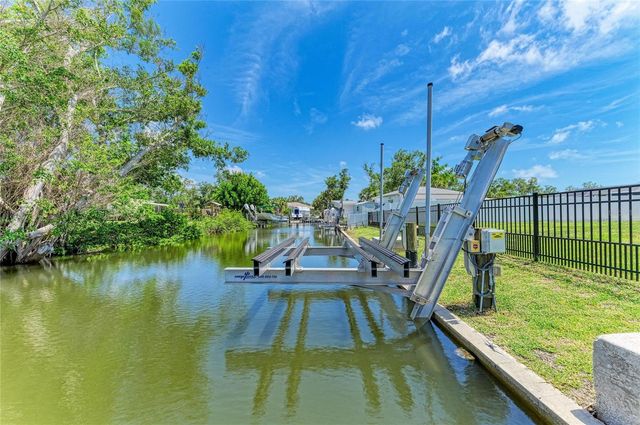 302 DONA DRIVE, Nokomis, FL 34275
