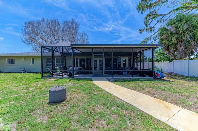 302 DONA DRIVE, Nokomis, FL 34275