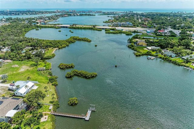 302 DONA DRIVE, Nokomis, FL 34275