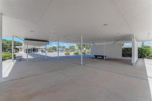 302 DONA DRIVE, Nokomis, FL 34275