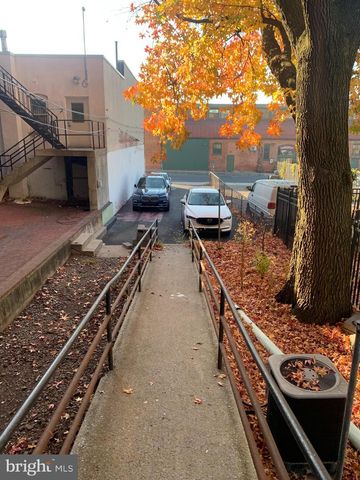 352 PENN ST, Reading, PA 19602