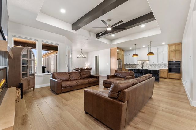 3 NE Armlei Dr, Andrews, TX 79714