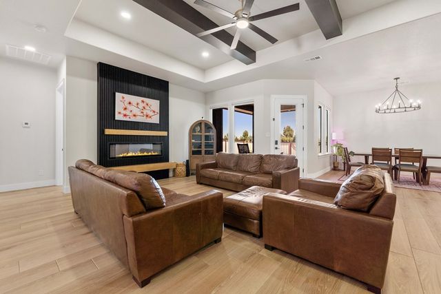 3 NE Armlei Dr, Andrews, TX 79714