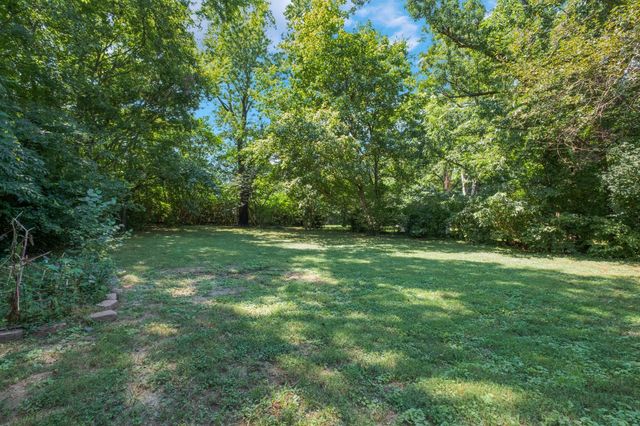 2129 Crystal Dr, Nashville, TN 37210