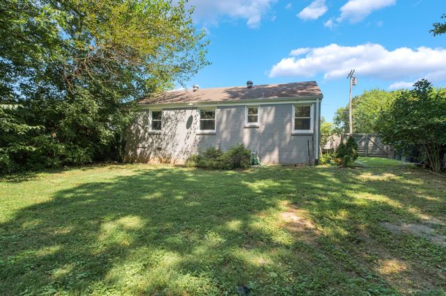 2129 Crystal Dr, Nashville, TN 37210