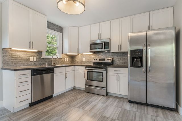 2129 Crystal Dr, Nashville, TN 37210