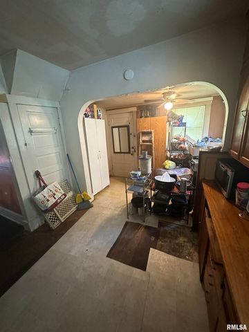 521 NE ROCK ISLAND Avenue, Peoria, IL 61603