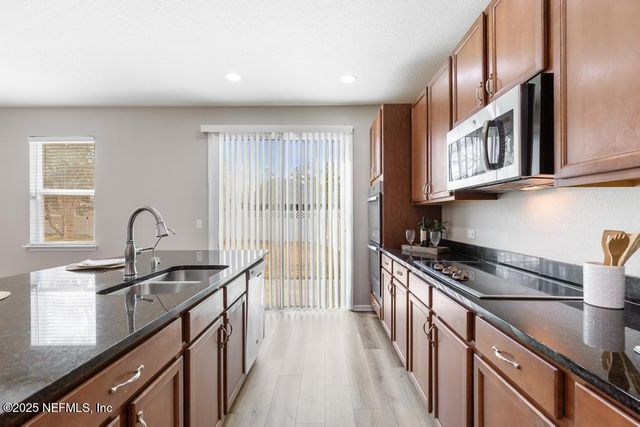 132 BRENTLEY Lane, Orange Park, FL 32065