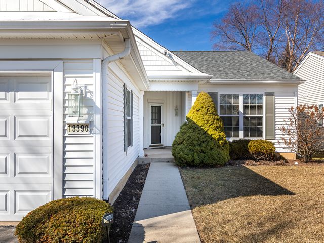 13390 Crestview Drive, Huntley, IL 60142