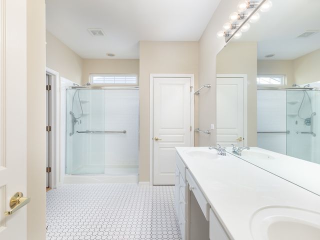 13390 Crestview Drive, Huntley, IL 60142