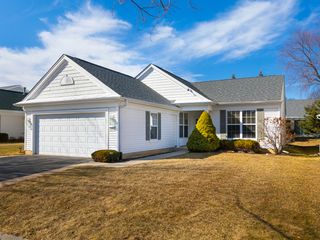 13390 Crestview Drive, Huntley, IL 60142