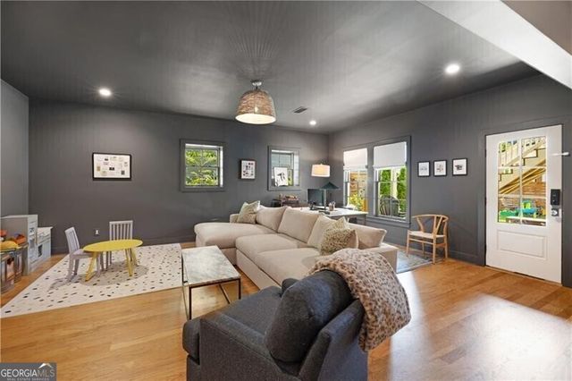 11260 Serenbe Lane S, Chattahoochee Hills, GA 30268