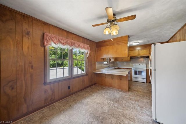 3211 NC Highway 8 S, Walnut Cove, NC 27052